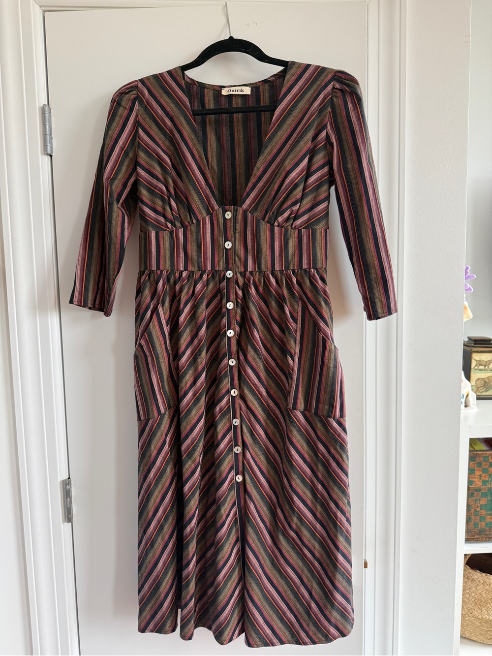 Onirik striped V-Neck Button-Front Midi Dress in Multicolor